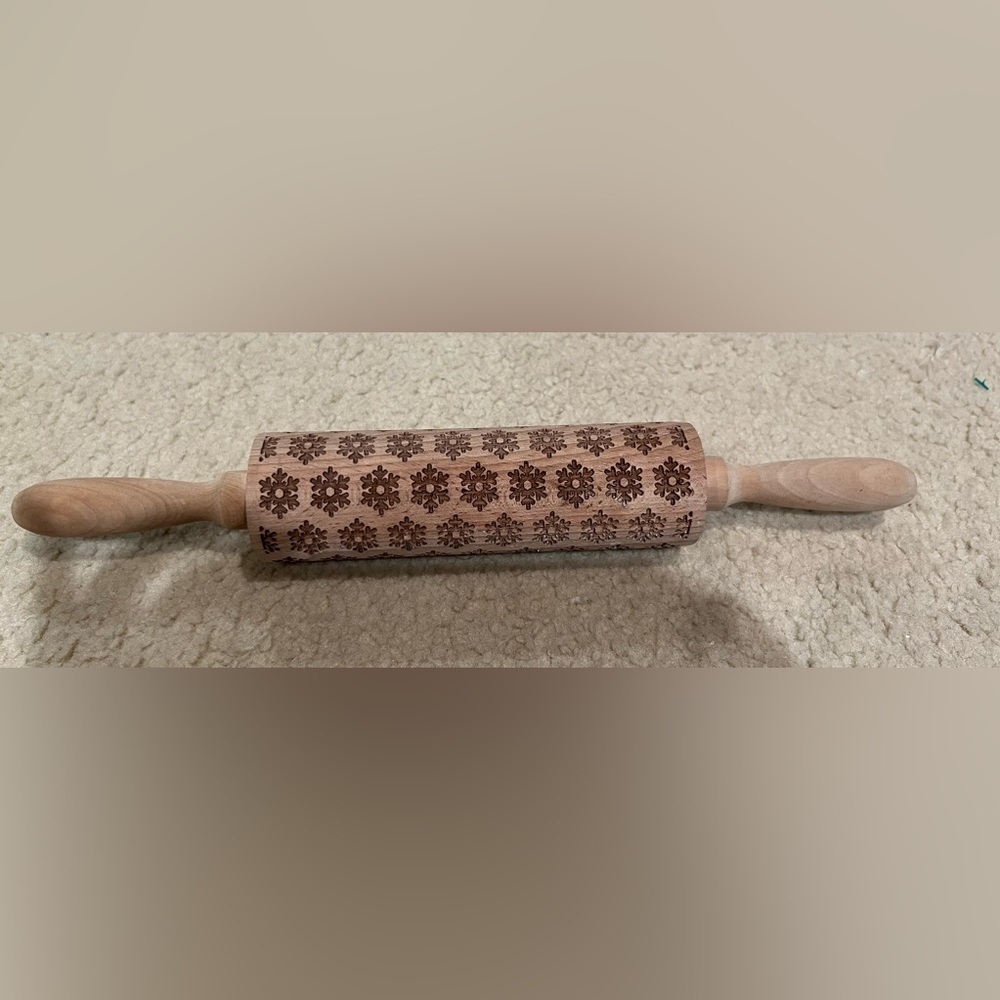 Snowflake Rolling Pin Wooden Roller, Snowflake Embossed. 14”
